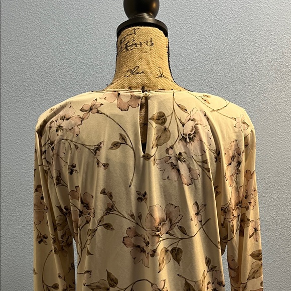 Karl Lagerfeld Beige Floral Blouse - Picture 4 of 6